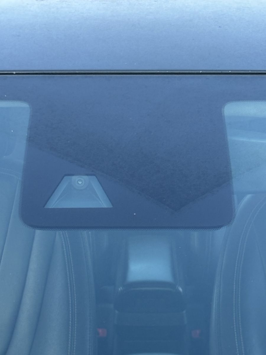 Main image 6