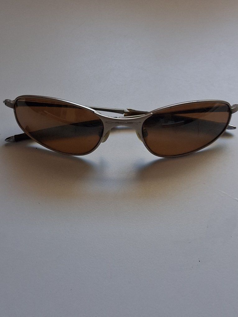Oakley E Wire Vintage Y2K Bronze Lens Silver Frame Sport Wrap Sunglasses