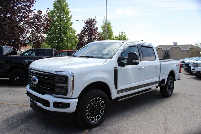 2025 Ford F-350 Super Duty Platinum