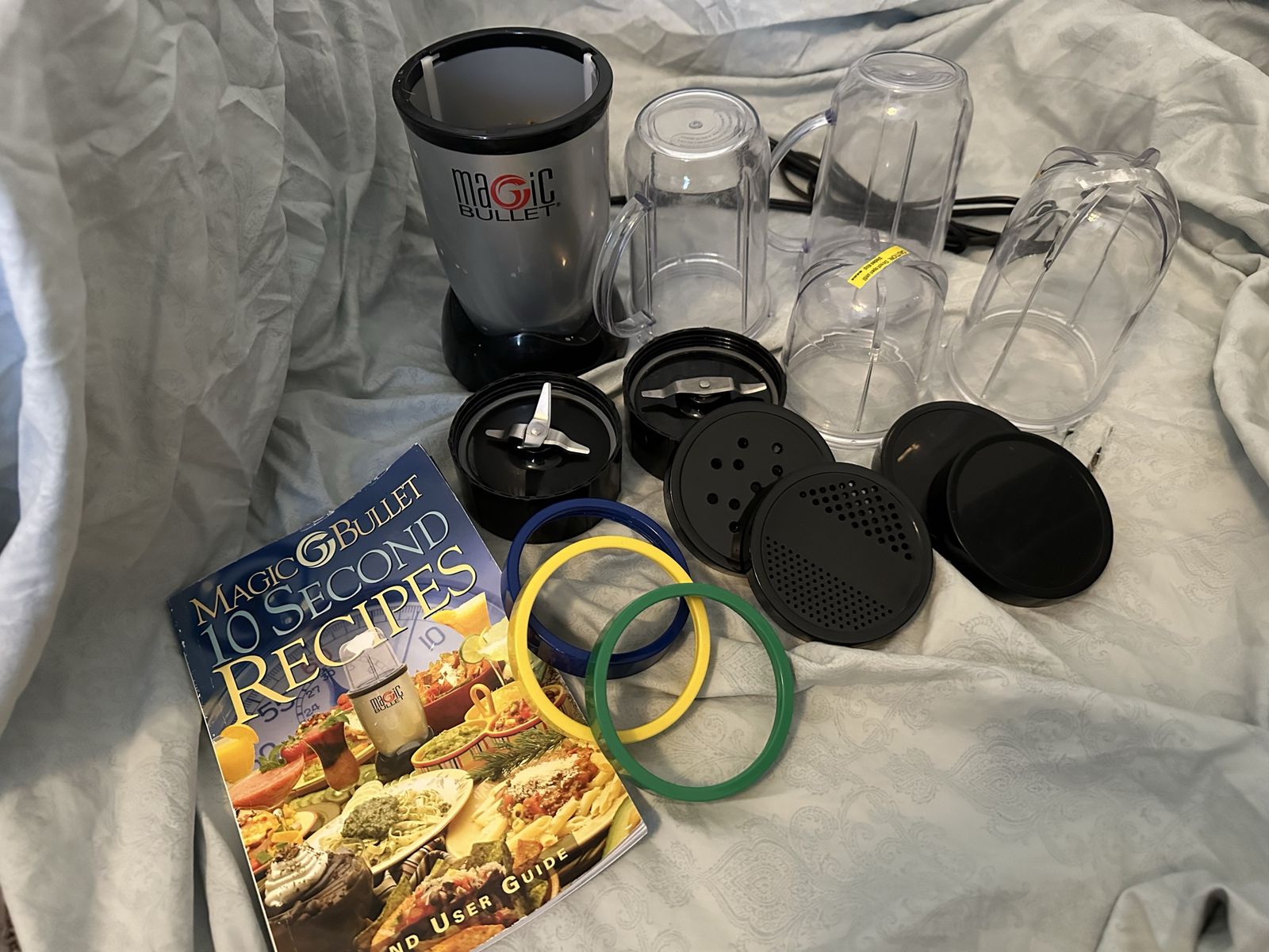 Magic Bullet w/recipe book