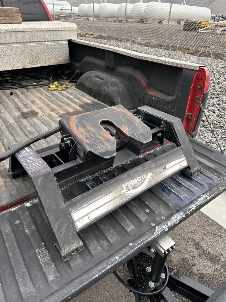 Pullrite 5th Wheel Hitch