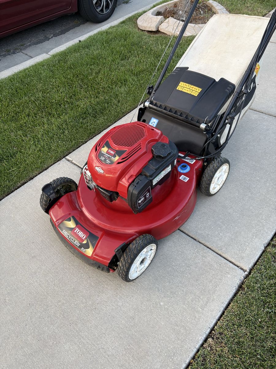 Toro Lawn Mower ( ELECTRIC START )