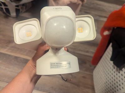 Smart Lighting Floodlight Wired, a motion-activated security light