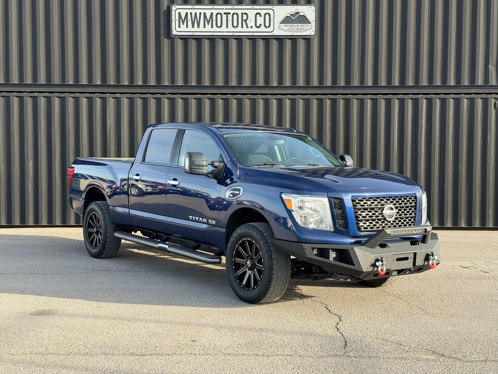 2019 Nissan Titan XD SV