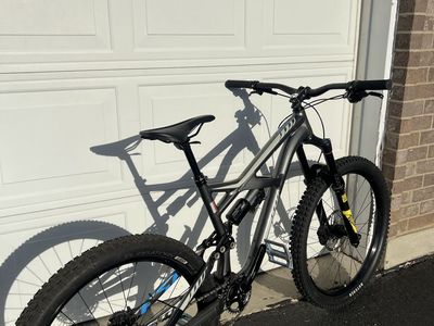 2015 Specialized Enduro comp FSR 650B size Medium frame