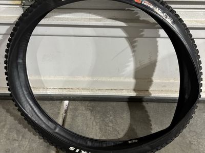 Maxxis Minion DHR II 29x2.4 Tire New Take-Off