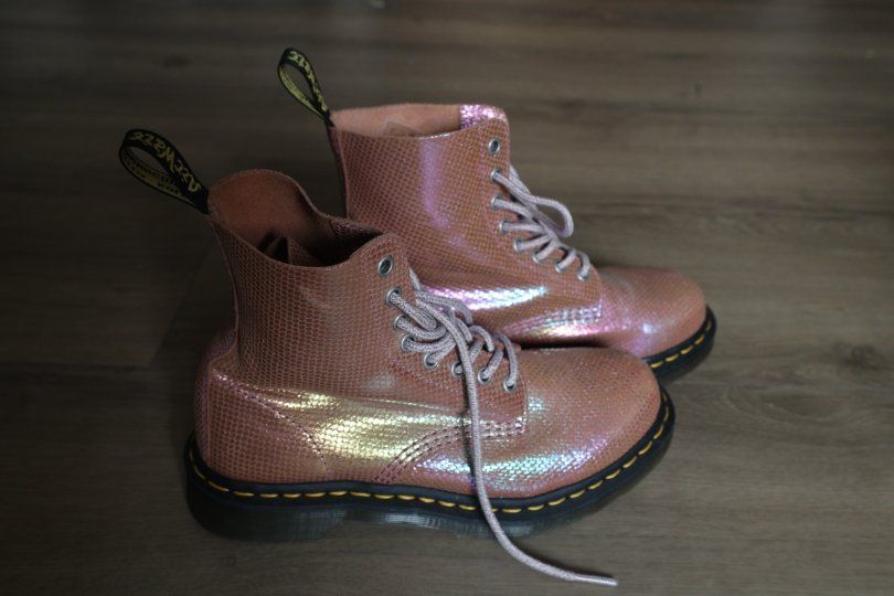 Dr. Martens 1460 Pascal Iridescent Pink Snake Print Combat Boots Women's US 7