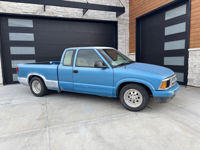 1995 Chevrolet S-10 Base