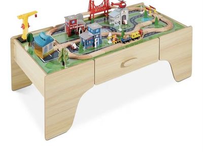 Train table with extra trains and building tracks