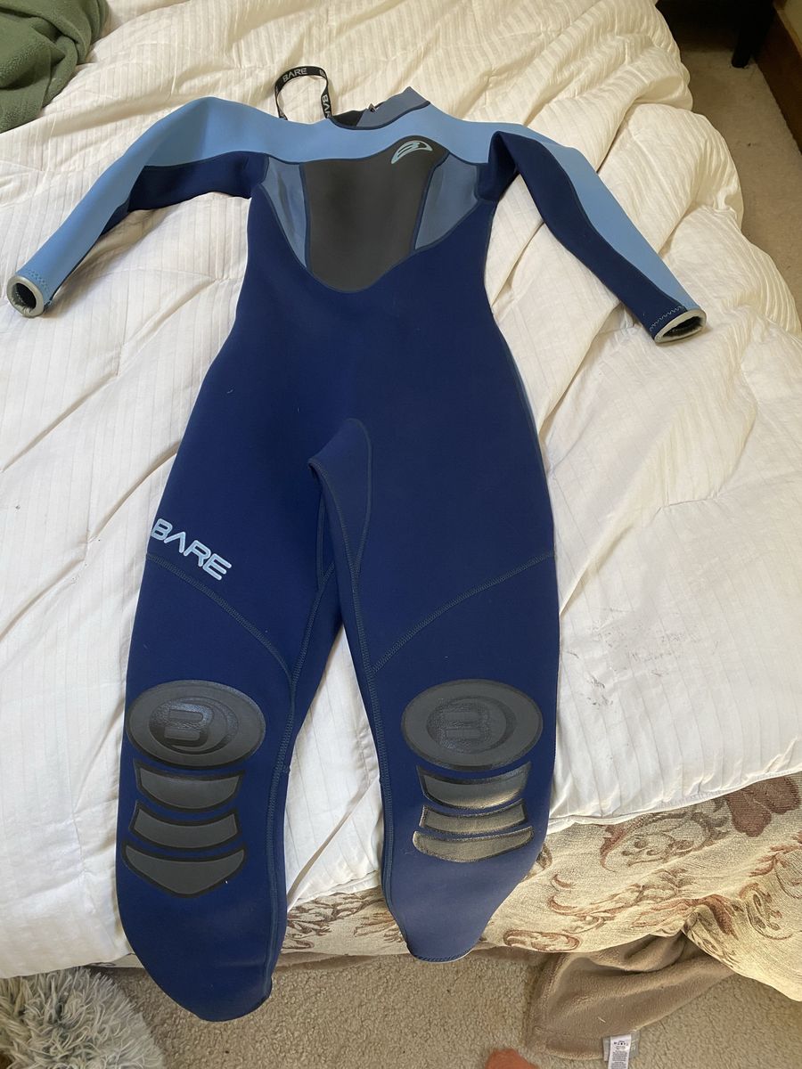 Woman’s Small wetsuit