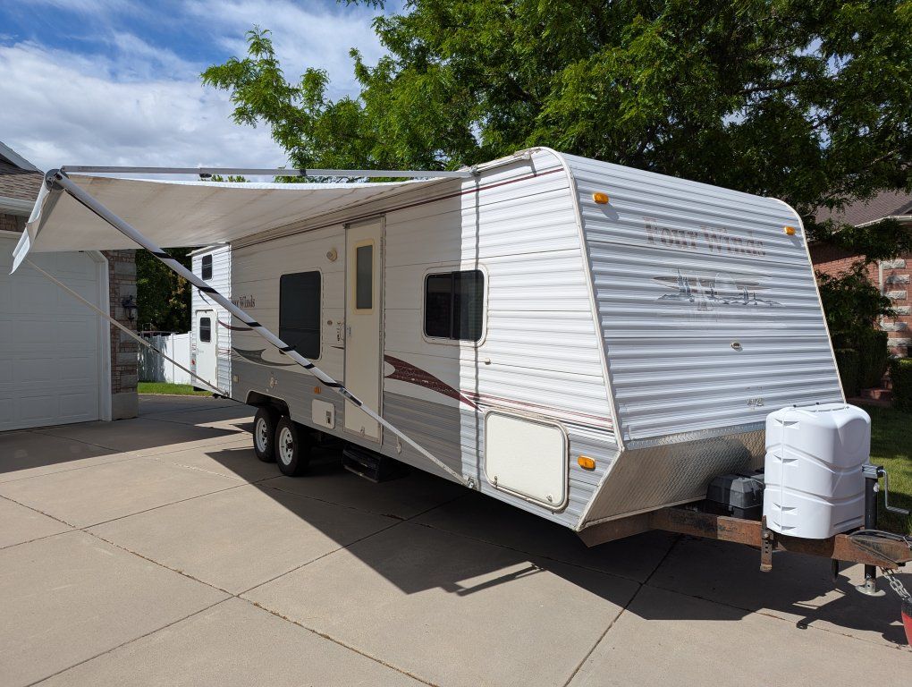 Four Winds Lite Quad Bunk Travel Trailer Camper