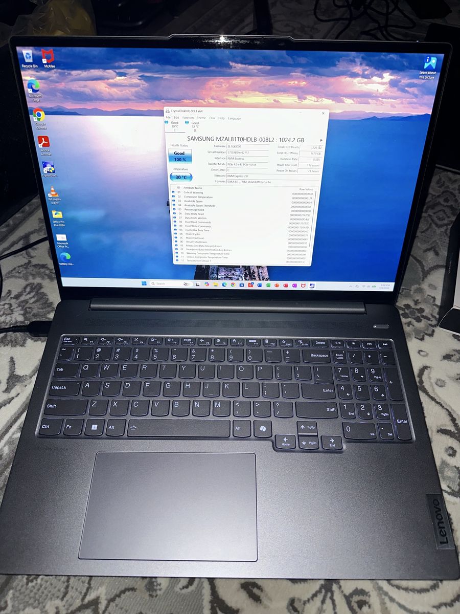 Lenovo Gaming Laptop Intel Ultra 9 Core 32 GB RAM 2 TB SSD RTX 4050