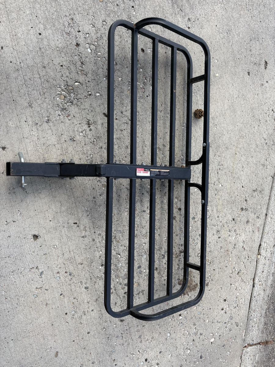 Cargo carrier