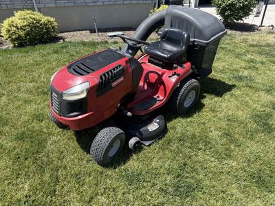 Craftsman LT 2000 lawn tractor