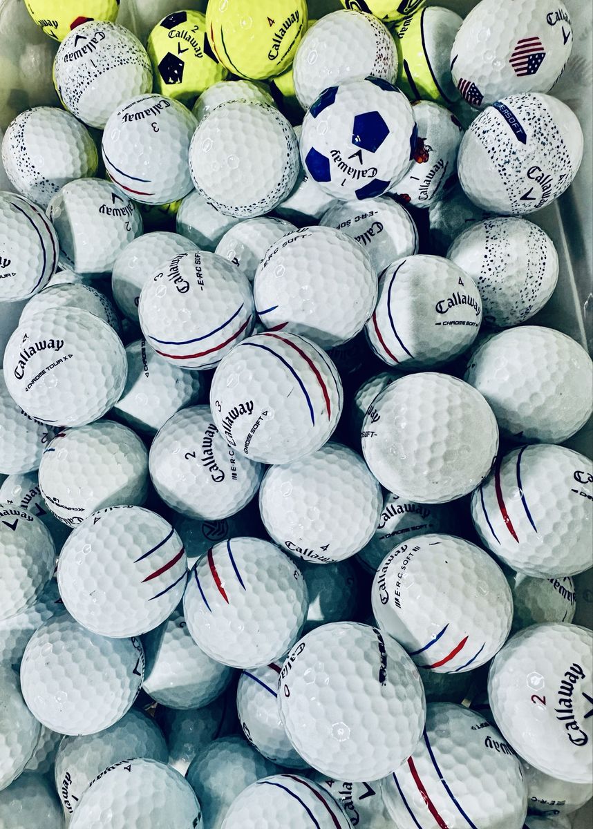 200 like new Callaway Chrome Soft  Golf Balls