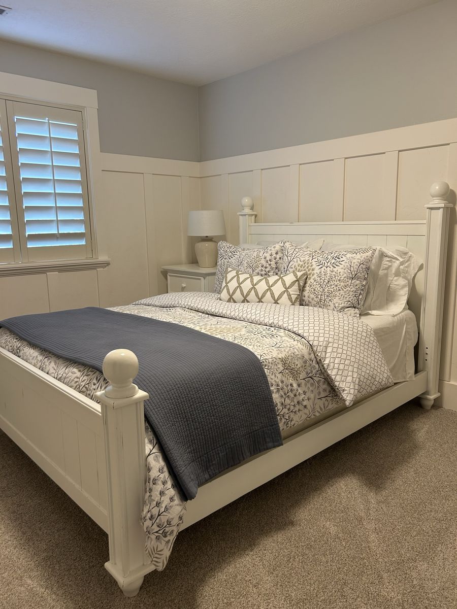 White Classic Bedroom Set