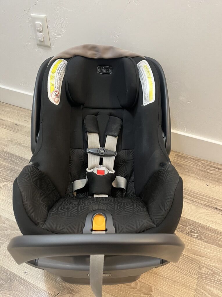 Chicco Carseat