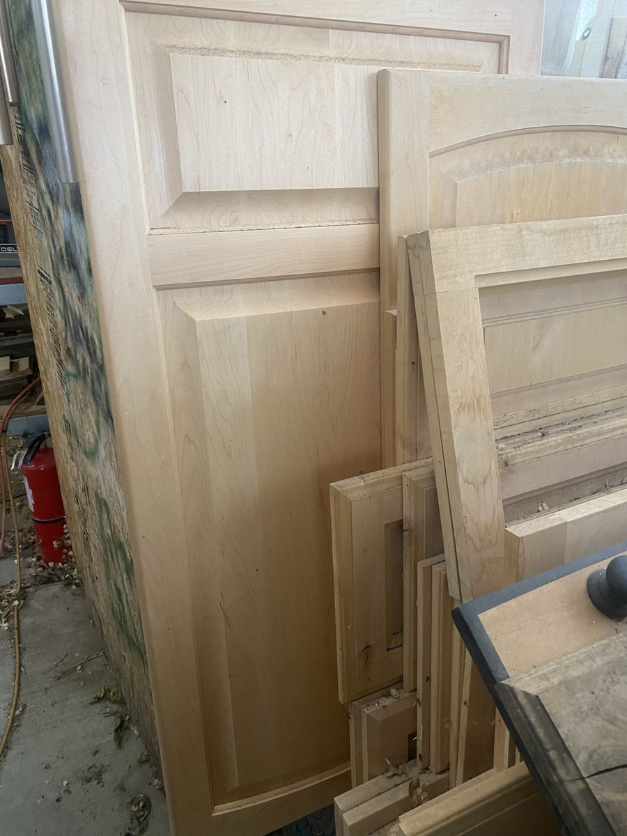 Assorted Solid Wood Unfinished Kitchen Cabinet Doors & Fronts