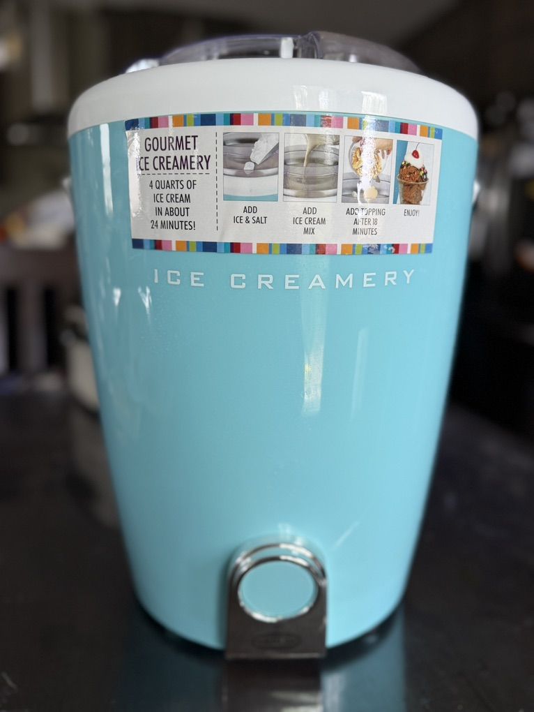 Nostalgia 4-Quart Blue Ice Cream Maker