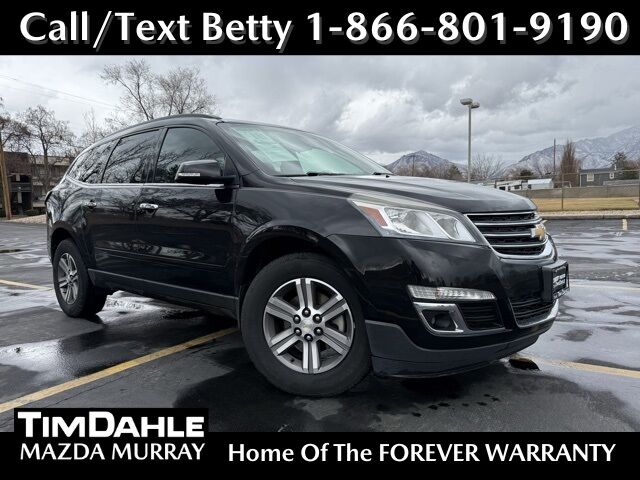 2017 CHEVROLET TRAVERSE LT