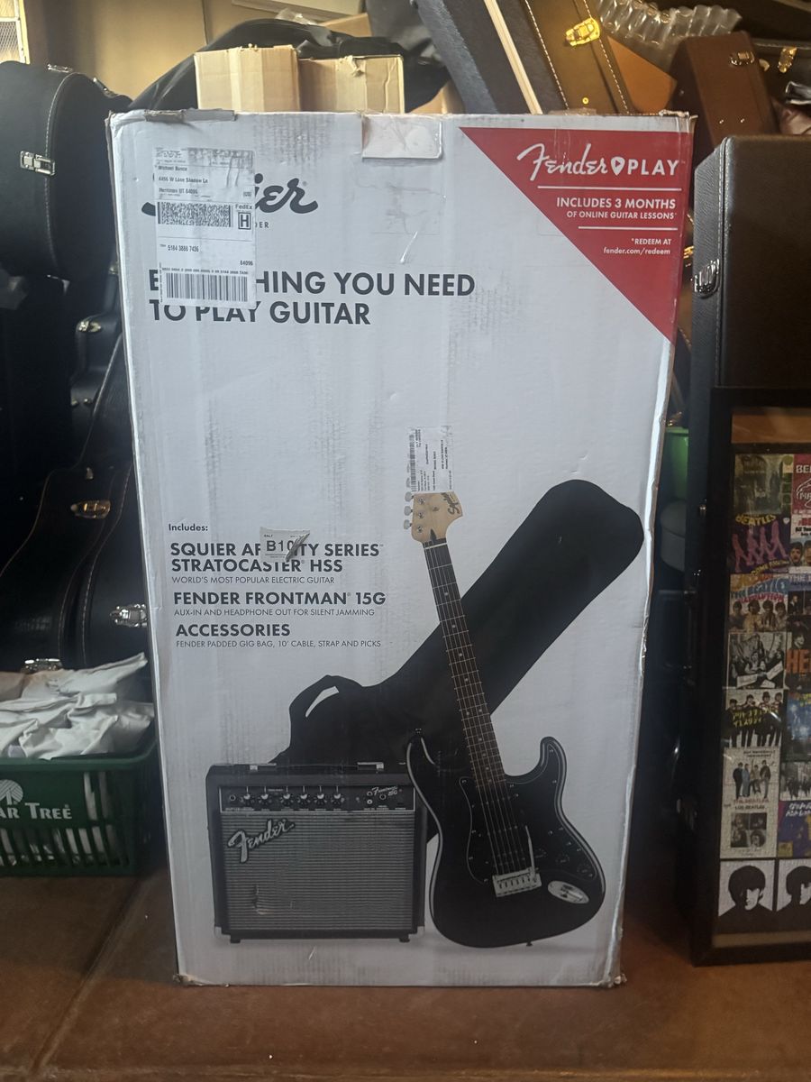 Fender Squier Stratacaster Guitar Complete Package