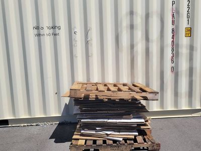 Used Wooden Pallets & Cardboard Sheets - Assorted Sizes for Shipping/Crafts