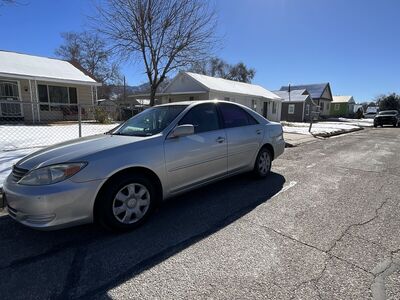 2004 TOYOTA CAMRY LE