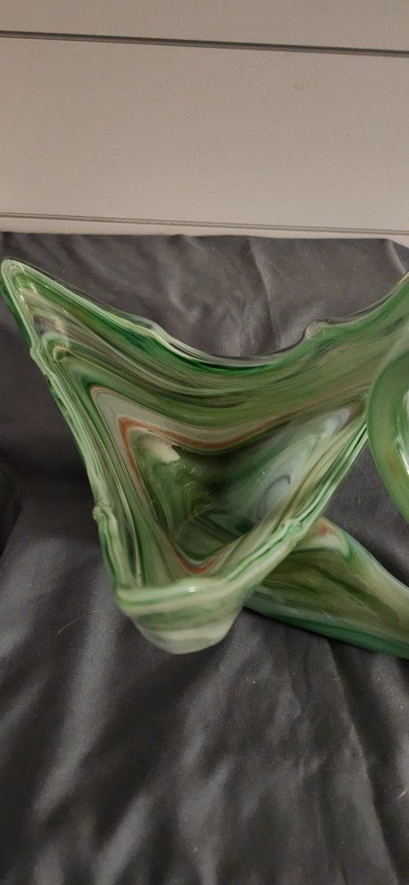 Main image 6