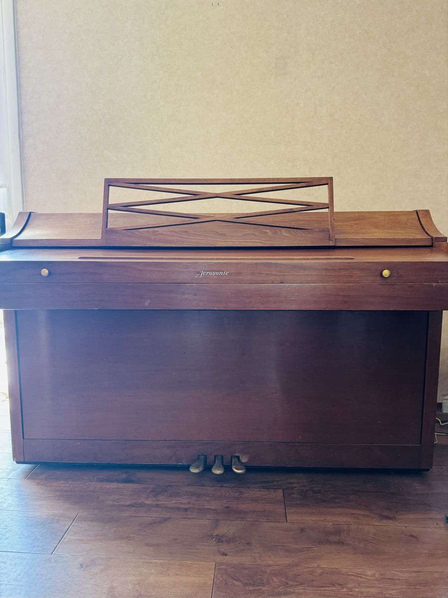 PRICE REDUCED! Baldwin Acrosonic Spinet Piano – 1961/1962