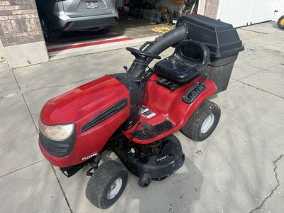 Craftsman DLS 3500 Riding Mower W/bagger