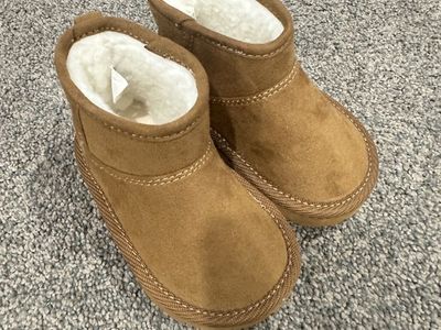 Baby Gap Boots Size 5