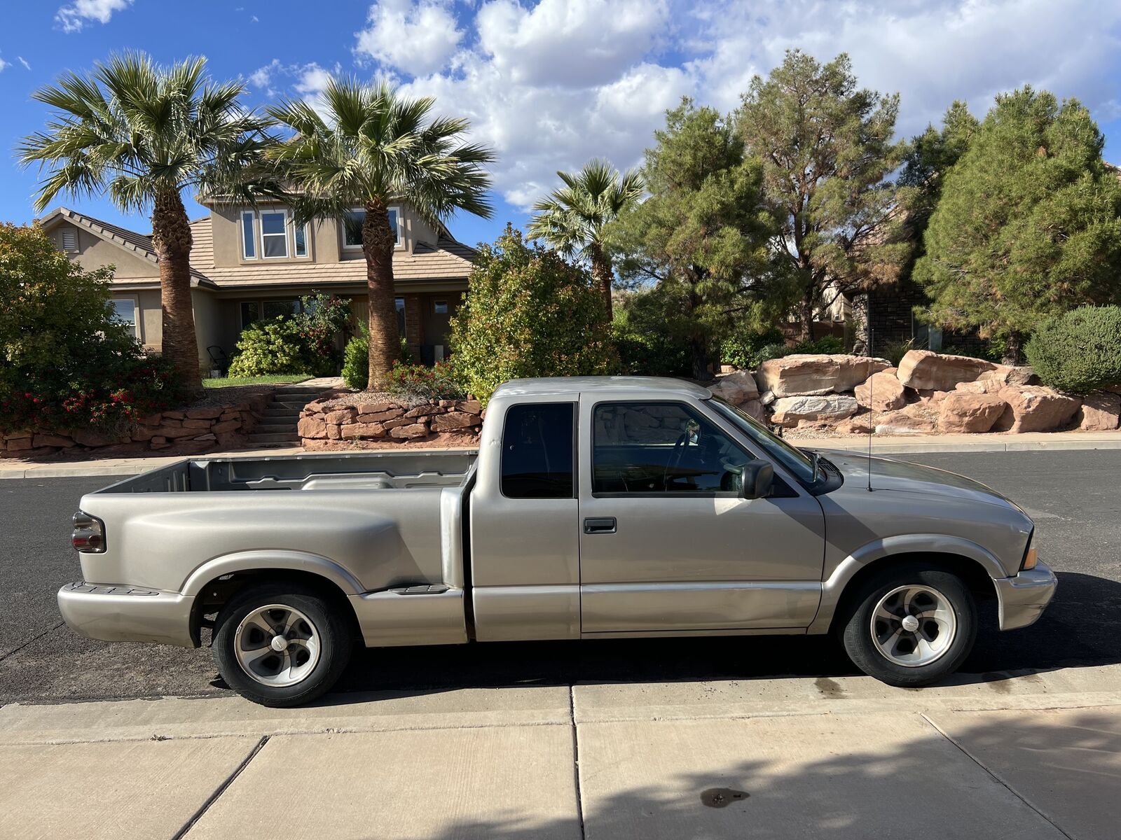 2002 GMC Sonoma SLS