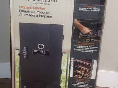 NEW Masterbuilt John McLemore Signature Series Gas Smoker with Cover Included