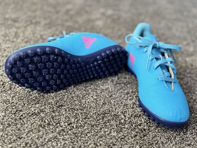 Adidas size 4 Futsal shoes