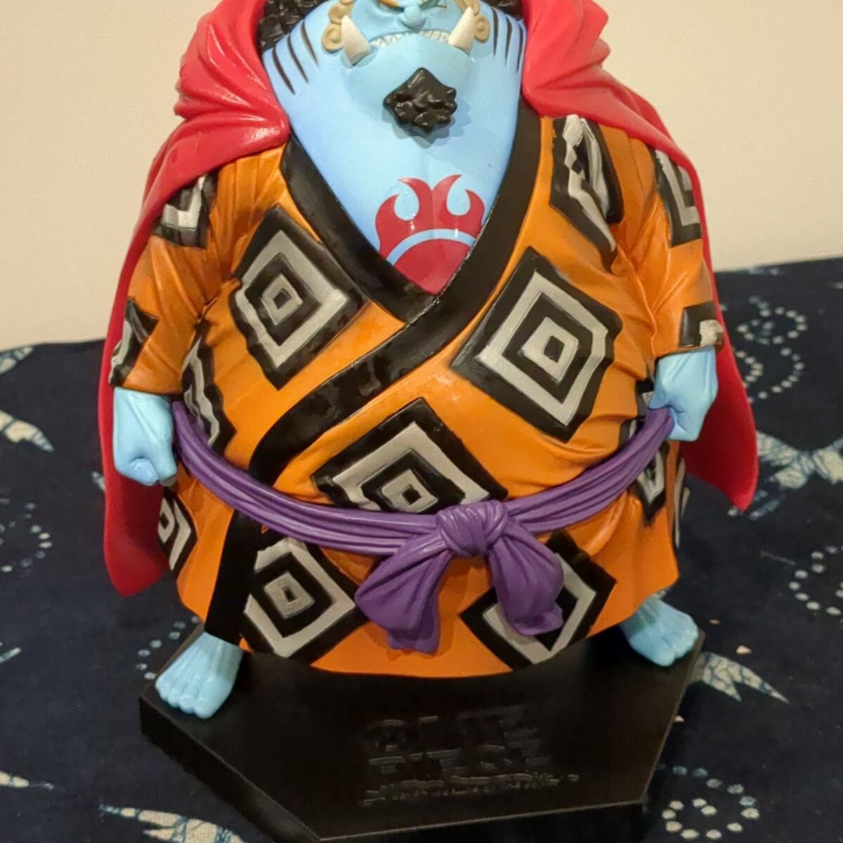 Jinbe figurine