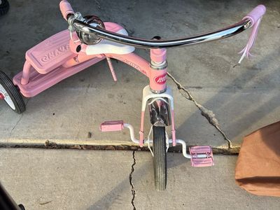 Radio Flyer Pink Tricycle