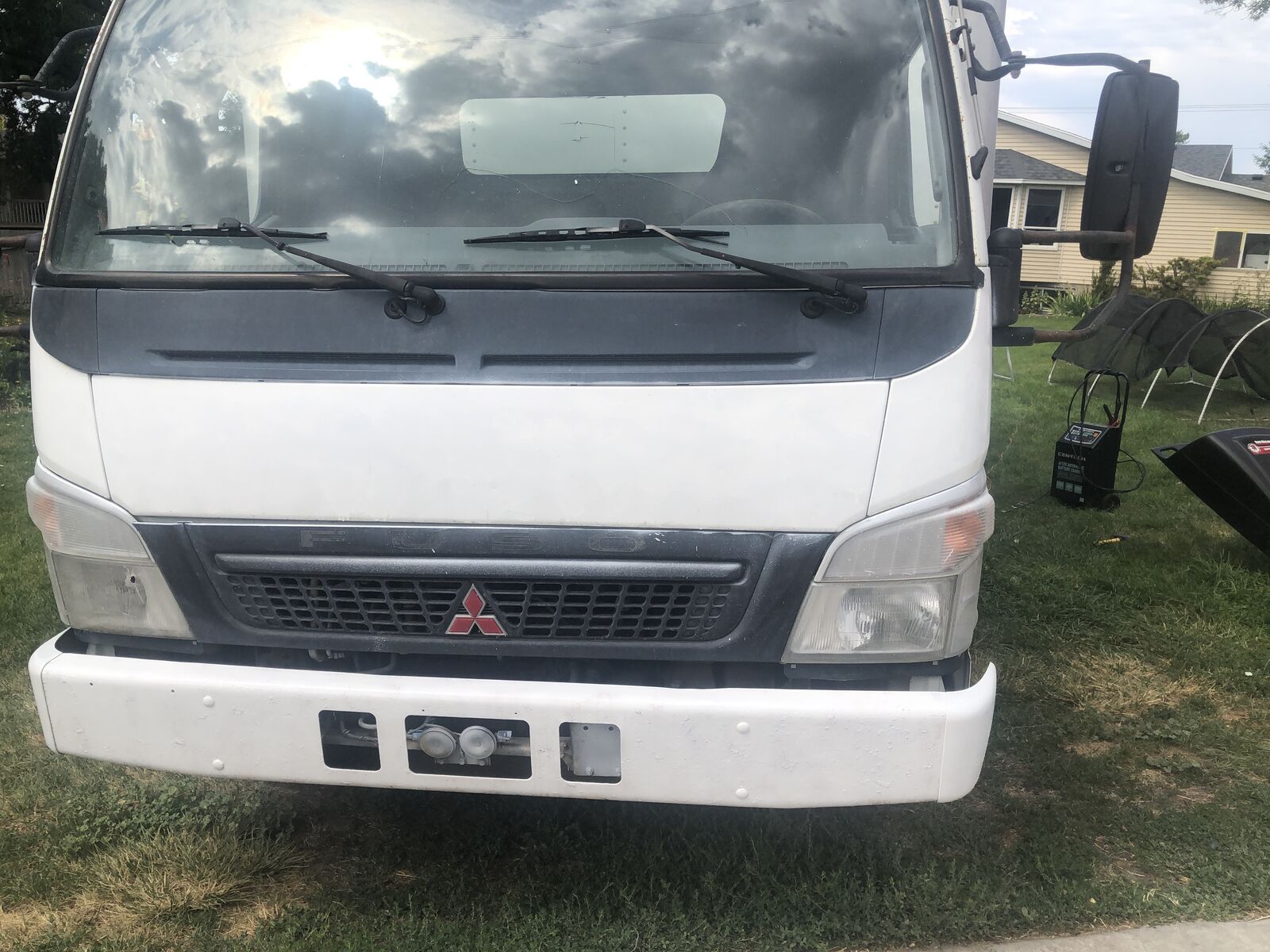 2007 Mitsubishi FUSO 26 foot Cargo Truck