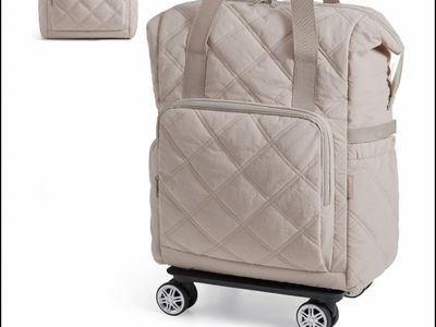 Rolling duffle bag