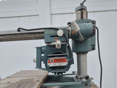 Vintage Black & Decker - Dewalt Radial Arm Saw