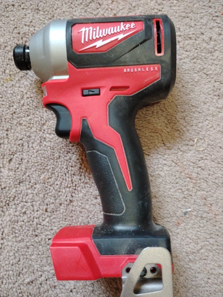 Milwaukee M18 1/4" Hex Brushless Impact Driver (Tool Only, Model 2850-20)