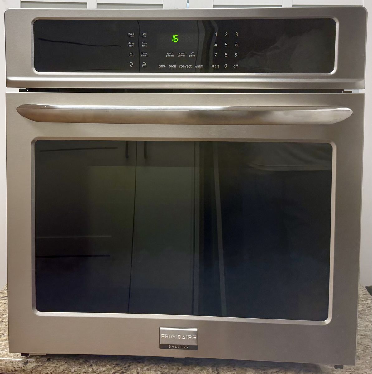 If YOU Want a Good Oven this is it- Very little use, Like New, Clean, Excellent working condition. 