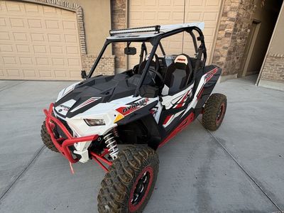 2019 Polaris razor