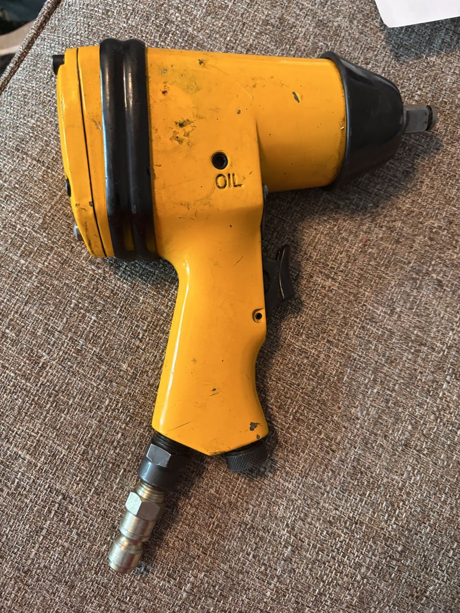 Pneumatic Impact Wrench, Air Powered, Heavy-Duty, 1/2" Drive, Yellow