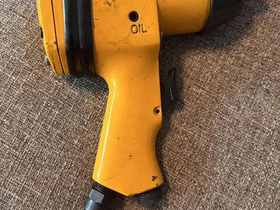 Pneumatic Impact Wrench, Air Powered, Heavy-Duty, 1/2" Drive, Yellow
