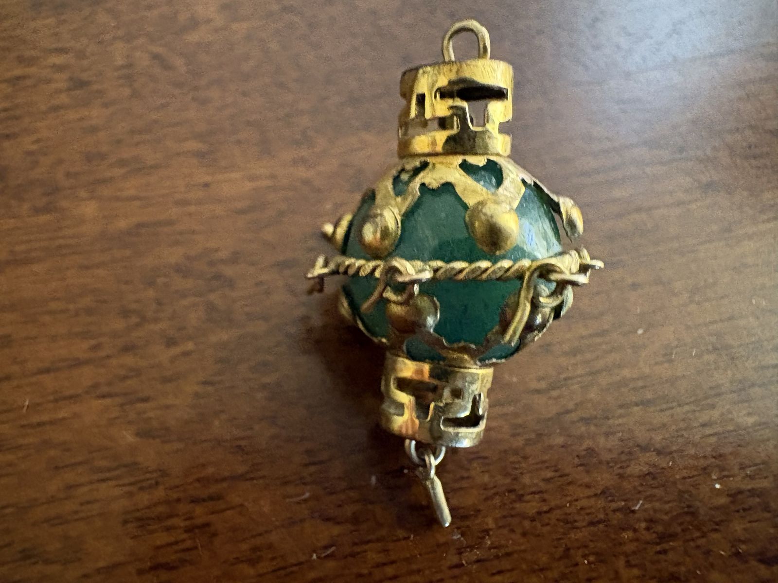 Main image 4