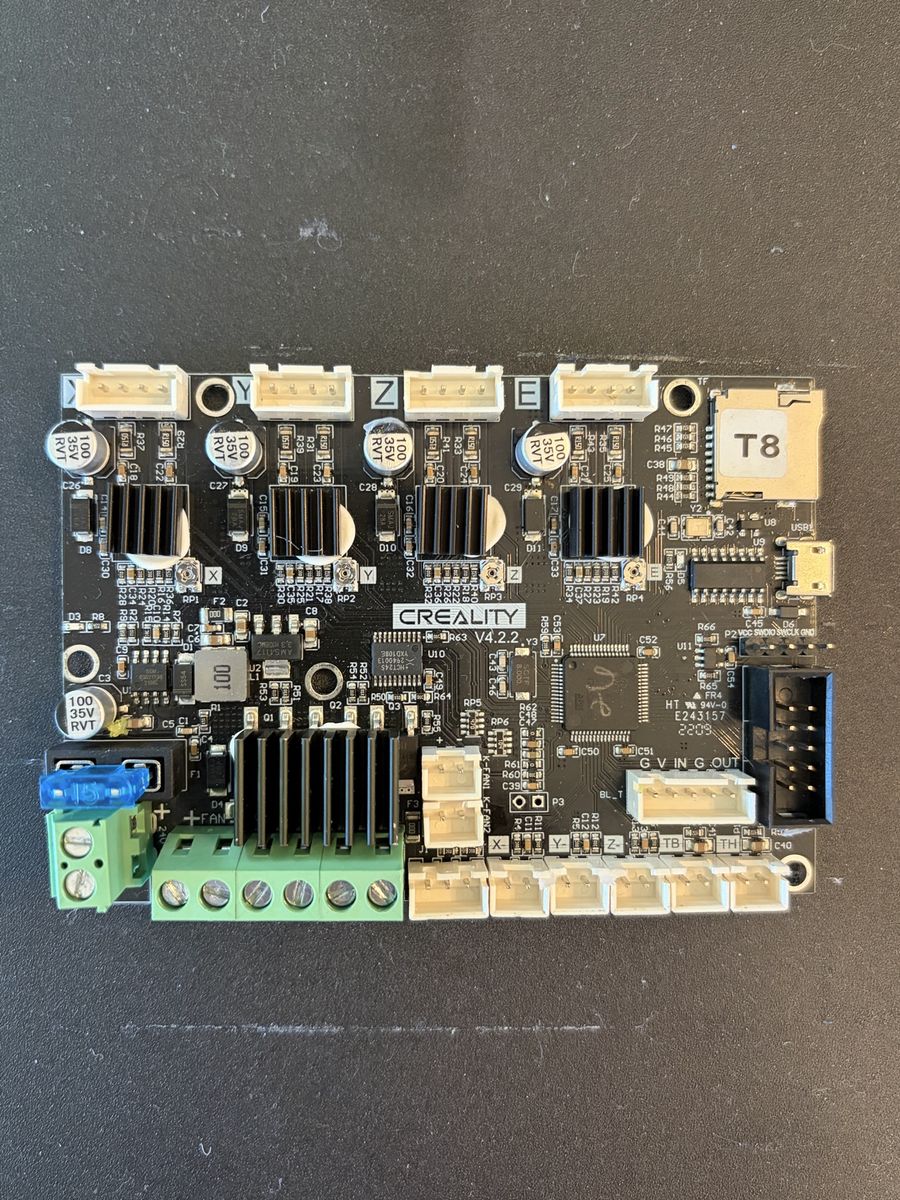 Main image 7