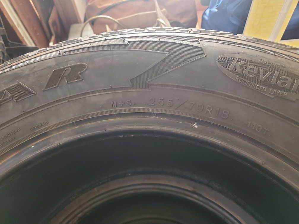 Goodyear Wrangler 255/70R18