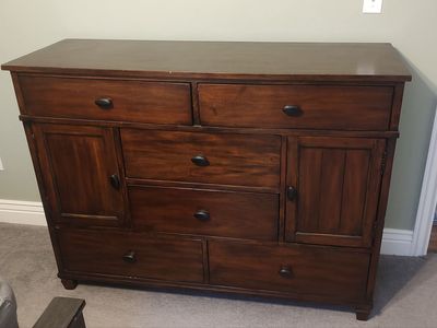 Wood dresser