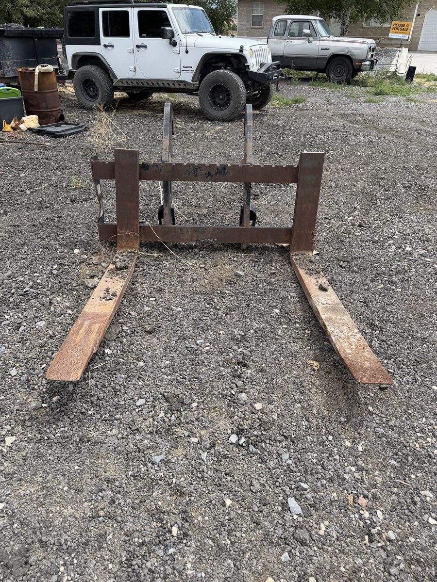CAT 930-938 Loader Forks