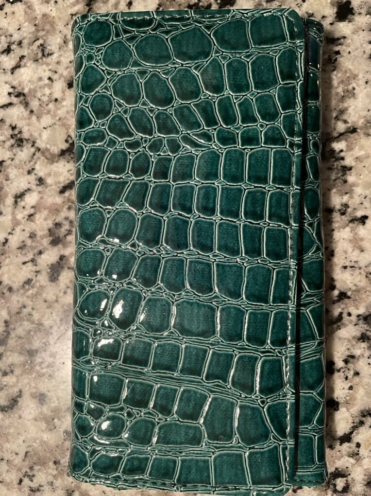 Faux crocodile green wallet